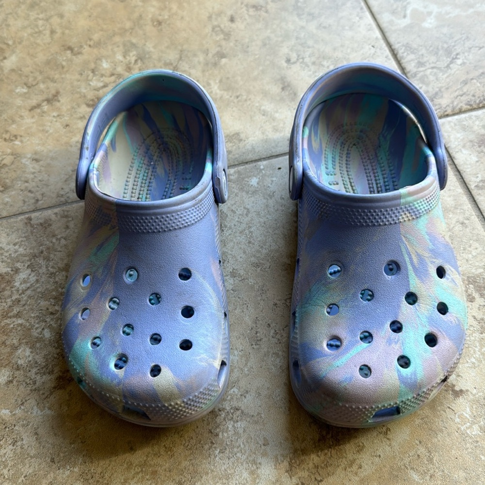 Crocs purple/blue Tiedie Size J2